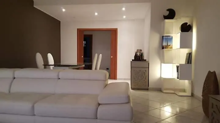 Luxury Residence In 칼리아리 0*,